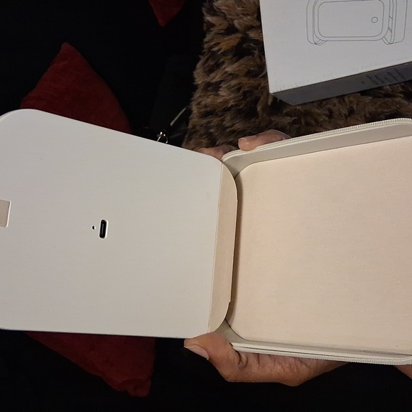 White Wireless Charger Stand - Picture 5 of 8